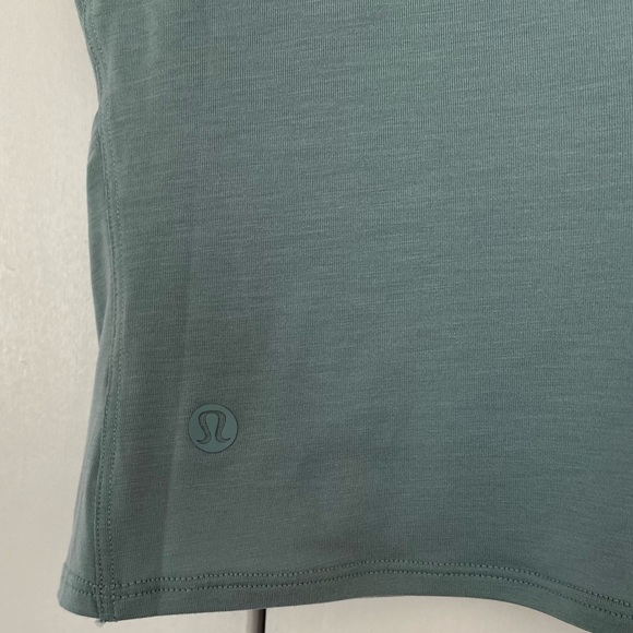 | Lululemon Round Trip ShortSleeve Shirt Blue Cast - Picture 6 of 9